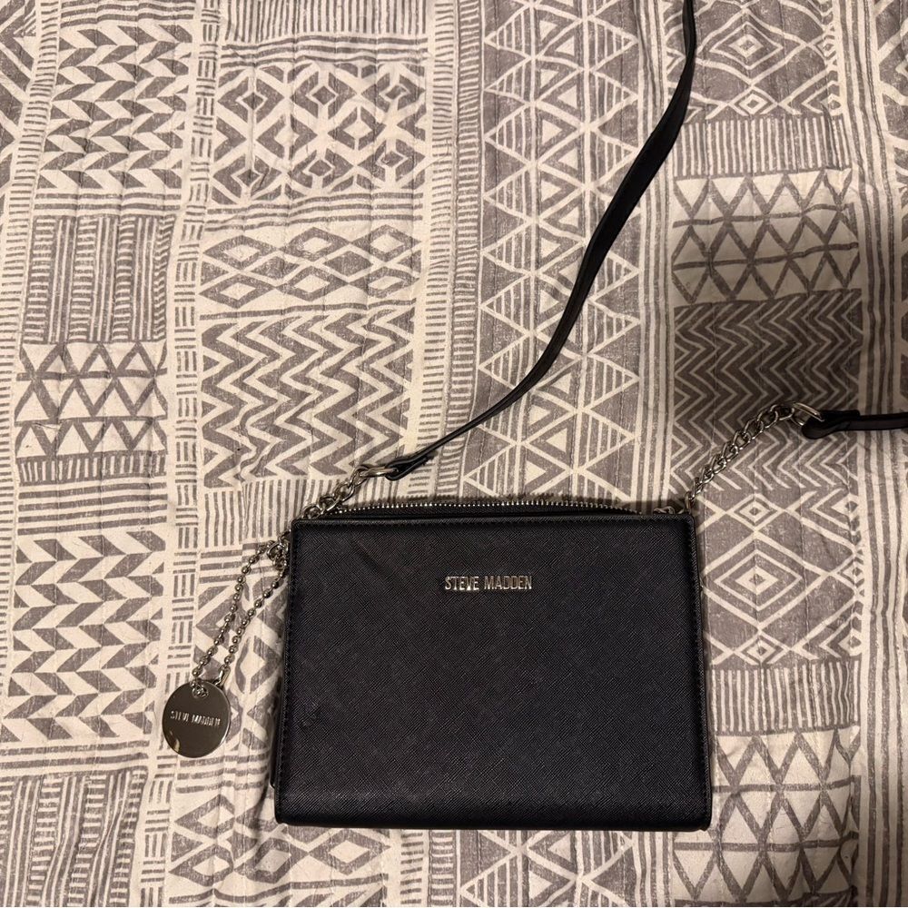 Steve Madden Black Chain Strap Crossbody Purse Shoulder Bag